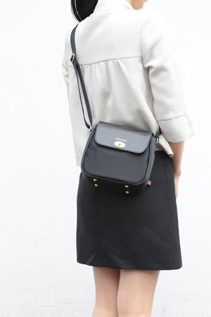 Artisan & Artist* 3WC-PO015 Black Canvas Bag