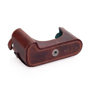 Arte di Mano Half Case for Leica M (Typ 240) and Multifunction Handgrip with Fingerloop Cutout and Back Flap - Rally Volpe