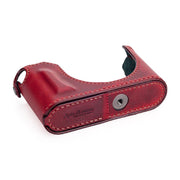 Arte di Mano Leica Q (Typ 116) Half Case with Battery Access Door - Rally Bordo