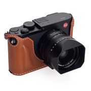 Arte di Mano Leica Q (Typ 116) Half Case with Battery Access Door - Barenia Tan