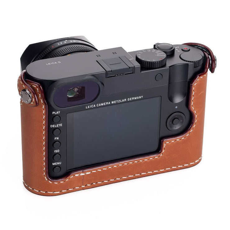 Arte di Mano Leica Q (Typ 116) Half Case with Battery Access Door - Barenia Tan