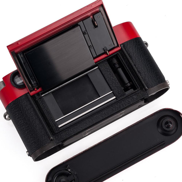 Used Leica M2 Custom Paint - Red/Black