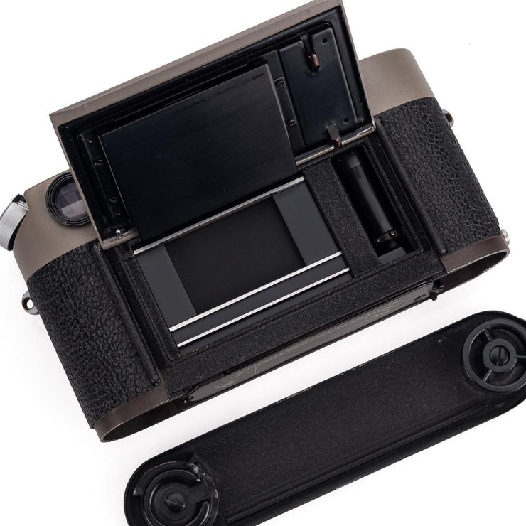 Used Leica M4 Custom Paint - Warm Grey/Black