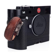 Arte di Mano Leather Finger Loop for Leica M (Typ 240) - Rally Volpe, Silver Metal
